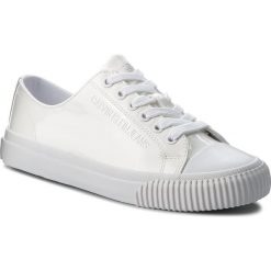Trampki CALVIN KLEIN JEANS - Ireland R0775 White. Białe półbuty damskie Calvin Klein Jeans, bez wzorów, z jeansu, bez zapięcia. W wyprzedaży za 289,00 zł.