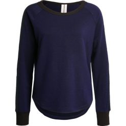 Bluzy damskie: super.natural 3D RIBBED Bluza deep purple