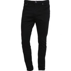 Samsøe & Samsøe TRAVIS Jeansy Slim Fit black rinse. Czarne jeansy męskie marki Samsøe & Samsøe, m, bez wzorów. Za 419,00 zł.
