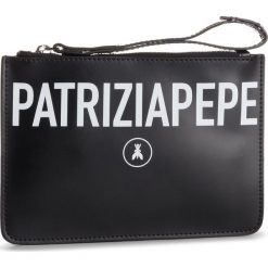 Torebka PATRIZIA PEPE - 2V9009/A5K9-K103 Nero. Czarne torebki klasyczne damskie Patrizia Pepe, z aplikacjami, ze skóry, wizytowe, zdobione, bez dodatków. W wyprzedaży za 269,00 zł.