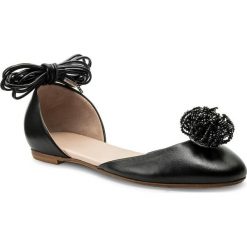 Półbuty WEEKEND MAX MARA - Lola 55211182600 Black 006. Czarne półbuty damskie Weekend Max Mara, na co dzień, bez wzorów, ze skóry, bez obcasa, na obcasie, bez zapięcia. W wyprzedaży za 539,00 zł.