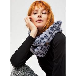 Komin w cętki. Szare kominy damskie Moodo, z poliesteru. Za 14,99 zł.
