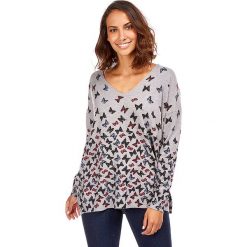Sweter w kolorze szarym. Szare swetry damskie L'étoile du cachemire, bez wzorów, z kaszmiru, klasyczne, bez rękawów, bez kaptura. W wyprzedaży za 109,95 zł.