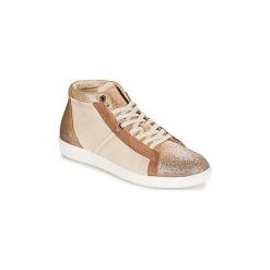 Buty Kickers HAPPYLOVE. Brązowe trampki i tenisówki damskie Kickers, bez wzorów, bez zapięcia. Za 335,30 zł.