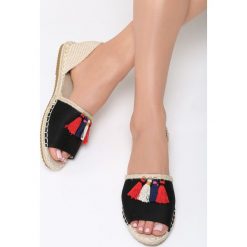 Czarne Espadryle Harlequin. Czarne tomsy damskie Born2be, z materiału, na obcasie. Za 49,99 zł.