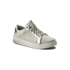 NYLON RED WS17006-20A. Czerwone półbuty damskie Nylon Red, bez wzorów, z nylonu, bez obcasa, bez zapięcia. W wyprzedaży za 34,99 zł.