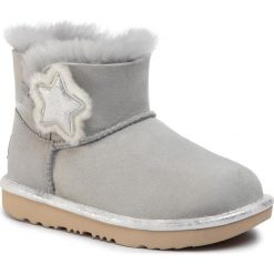 Buty UGG - K Mini Bailey Button II Star 1107969K Gvt. Szare śniegowce dziewczęce Ugg. Za 739,00 zł.