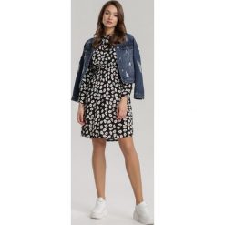Czarna Sukienka Leire. Czarne sukienki damskie Renee, na imprezę, xl, w kwiaty, ze stójką, z długim rękawem, długie, mini, rozkloszowane. Za 89,99 zł.