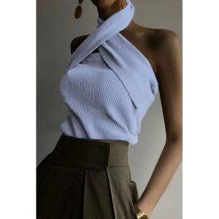 Top ZEOMA SKY. Niebieskie bluzki damskie Top ZEOMA SKY, uniwersalny, bez wzorów, bez kołnierzyka. W wyprzedaży za 49,00 zł.