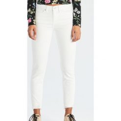 Jeansy skinny ze średnim stanem - Biały. Białe jeansy damskie Sinsay. Za 49,99 zł.