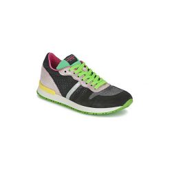 Buty Serafini LOS ANGELES. Trampki i tenisówki damskie Serafini, bez wzorów, bez zapięcia. Za 449,50 zł.