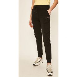 Fila - Spodnie. Szare spodnie damskie Fila, s, z bawełny. Za 239,90 zł.