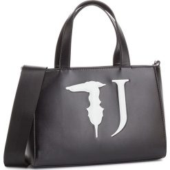 Torebka TRUSSARDI JEANS - T-Easy Tote Md 75B00641 K299. Czarne torebki klasyczne damskie Trussardi Jeans, bez wzorów, z jeansu, klasyczne, na ramię, duże, bez dodatków. Za 519,00 zł.