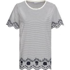 Shirt z haftem bonprix biel wełny - niebieski. Białe koszulki damskie bonprix, z haftami, z wełny, z okrągłym kołnierzem. Za 74,99 zł.