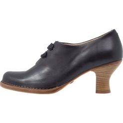 Neosens ROCOCO Ankle boot ebony. Czarne botki damskie marki Neosens, ze skóry, bez obcasa, bez zapięcia. Za 679,00 zł.
