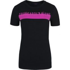 T-shirt Trussardi Jeans. Niebieskie koszulki damskie na co dzień, xs, bez wzorów, z jeansu, z włoskim kołnierzykiem, bez rękawów. Za 109,00 zł.