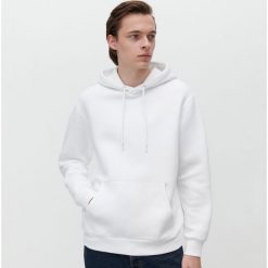 Bluza kangurka z kapturem -. Bluzy męskie Reserved, s, bez wzorów, z kapturem, bez rękawów, z kapturem. Za 79,99 zł.