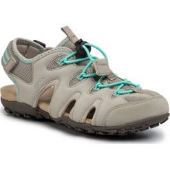 Sandały GEOX - D Sand. Strel B D0225B 0EK15 C1010 Lt Grey. Szare klapki damskie Geox, bez wzorów, ze skóry ekologicznej, bez obcasa. W wyprzedaży za 249,00 zł.