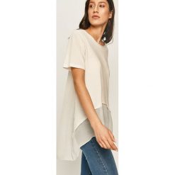 Answear - T-shirt. Białe bluzki damskie ANSWEAR, s, bez wzorów, z poliesteru, casualowe, z okrągłym kołnierzem, z krótkim rękawem. W wyprzedaży za 49,90 zł.