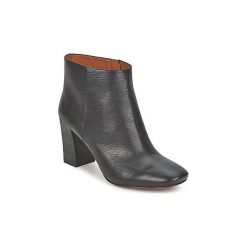 Botki Nine West CORAL. Czarne botki damskie marki Nine West, bez obcasa, bez zapięcia. Za 527,20 zł.