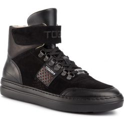 Sneakersy TOGOSHI - TG-12-03-000103 601. Czarne sneakersy męskie Togoshi, na co dzień, bez wzorów, ze skóry, bez zapięcia. W wyprzedaży za 349,00 zł.