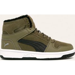 Puma - Buty dziecięce Rebound Layup Fur SD. Zielone trampki chłopięce Puma, bez wzorów, ze skóry, sportowe, na sznurówki. W wyprzedaży za 159,90 zł.