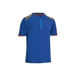 Koszulka turystyczna MH550 dla chłopców. Niebieskie t-shirty chłopięce marki QUECHUA, bez wzorów, z elastanu, bez rękawów. W wyprzedaży za 24,99 zł.