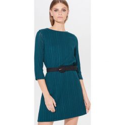 Ażurowa mini sukienka - Turkusowy. Niebieskie sukienki damskie Mohito, s, bez wzorów, bez kołnierzyka, bez rękawów, mini. Za 139,99 zł.