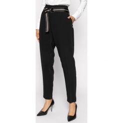 Kuloty Sportmax Code Blanc 71310402. Czarne spodnie damskie Sportmax Code, z poliesteru. W wyprzedaży za 589,00 zł.