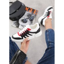 Białe Sneakersy Damsel. Białe sneakersy damskie Born2be. Za 89,99 zł.
