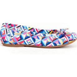 Kolorowe płaskie balerinki z kokardką - skóra naturalna - model 012 - kolor kalejdoskop. Baleriny damskie Zapato, bez wzorów, ze skóry, bez obcasa, na płaskiej podeszwie. W wyprzedaży za 202,30 zł.