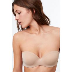 Etam - Biustonosz Pure Fit. Białe biustonosze Etam, z haftami, z elastanu. W wyprzedaży za 99,90 zł.