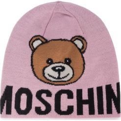 Czapka MOSCHINO - 65113 M2165 008. Różowe czapki damskie MOSCHINO, z wełny. W wyprzedaży za 199,00 zł.