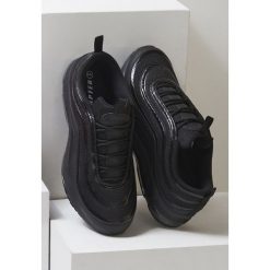 Czarne Buty Sportowe Good Enough. Czarne buty sportowe męskie Born2be, na sznurówki. Za 139,99 zł.