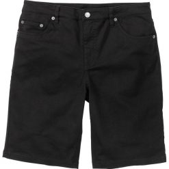 Bermudy ze stretchem Classic Fit bonprix czarny. Czarne spodenki i szorty męskie bonprix, m, bez wzorów. Za 74,99 zł.