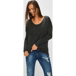 Review - Sweter. Szare swetry klasyczne damskie marki Review, s, z elastanu, z okrągłym kołnierzem. W wyprzedaży za 79,90 zł.