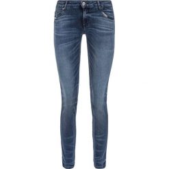 Jeansy Straight Leg Guess Ultra Curve W93A37 D3IP0. Niebieskie jeansy damskie Guess. W wyprzedaży za 229,00 zł.