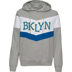 Bluza z kapturem bonprix jasnoszary melanż. Szare bluzy damskie bonprix, z nadrukiem, z dzianiny, bez rękawów, z kapturem. Za 89,99 zł.