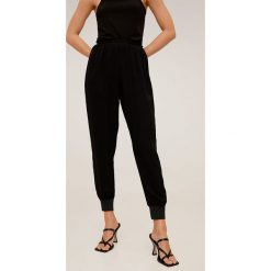 Mango - Spodnie Softy. Czarne spodnie damskie Mango, xl, z elastanu. W wyprzedaży za 89,90 zł.