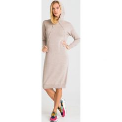 SUKIENKA TRUDY MAX MARA LEISURE. Brązowe sukienki damskie Max Mara Leisure, na co dzień, xs, bez wzorów, z wełny, z okrągłym kołnierzem, bez rękawów, midi, proste. Za 815,40 zł.
