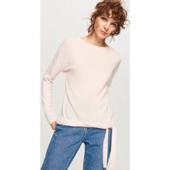 Sweter z wiązaniem na dole - Różowy. Różowe bez kategorii Reserved, s. Za 49,99 zł.