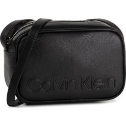 Torebka CALVIN KLEIN - Rapid Camerabag K60K605598 BDS. Czarne listonoszki damskie Calvin Klein, bez wzorów, ze skóry ekologicznej, bez dodatków. Za 299,00 zł.