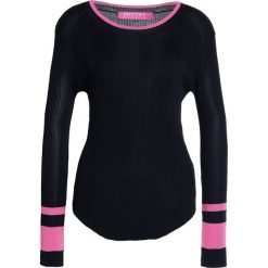 Swetry klasyczne damskie: 81hours Studio RIBBED SLIT Sweter black