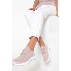Różowe Buty Sportowe Acapeia. Różowe buty sportowe damskie Born2be, bez wzorów, sportowe. Za 79,99 zł.