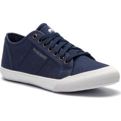 Tenisówki LE COQ SPORTIF - Deauville Sport 1820068 Dress Blue. Niebieskie półbuty damskie le coq sportif, bez wzorów, z gumy, bez zapięcia. W wyprzedaży za 199,00 zł.