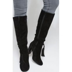Buty zimowe damskie: Botki z pomponami