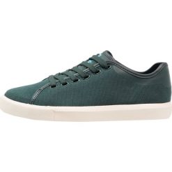Native MONACO LOW CANVAS WX Tenisówki i Trampki botanic green/bone white. Zielone trampki męskie marki Native, z tworzywa sztucznego. W wyprzedaży za 233,35 zł.