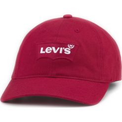 Levi's Czapka z daszkiem Czerwony. Czerwone czapki damskie Levi's®, bez wzorów, z elastanu. Za 137,95 zł.