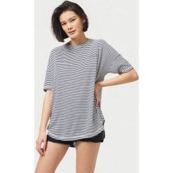O'Neill Essentials Koszulka Niebieski. Niebieskie koszulki damskie O'Neill, xl, w paski, z bawełny, bez kołnierzyka, z krótkim rękawem. Za 137,95 zł.