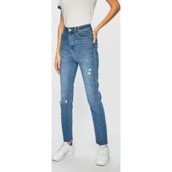 Tally Weijl - Jeansy SPADEMOSSD. Niebieskie jeansy damskie TALLY WEIJL, bez wzorów, z jeansu, z podwyższonym stanem. W wyprzedaży za 79,90 zł.